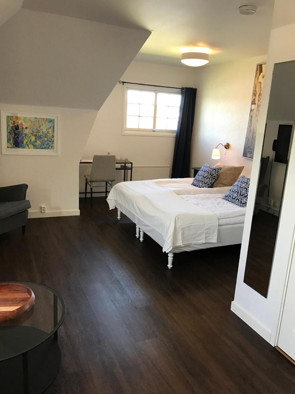 Rasta Lilla Edet Motel Buitenkant foto